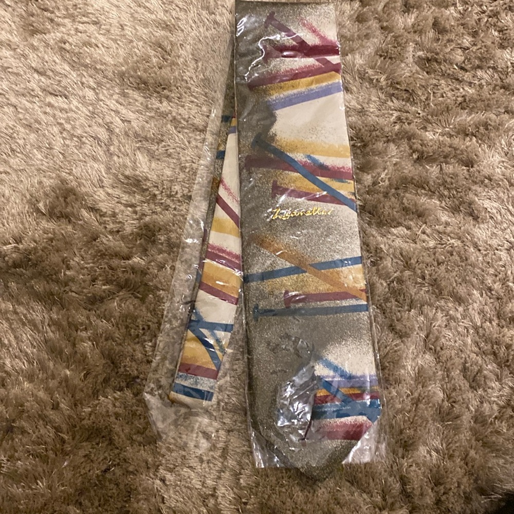 100% Neck Tie